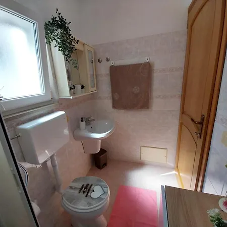 Oleander House Ponza