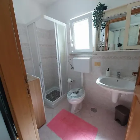 Oleander House Ponza