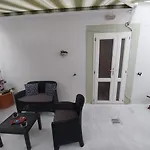 Apartment Oleander House Ponza
