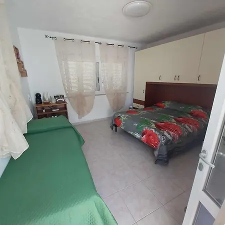 Oleander House Apartment Ponza