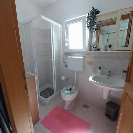 Daire Oleander House