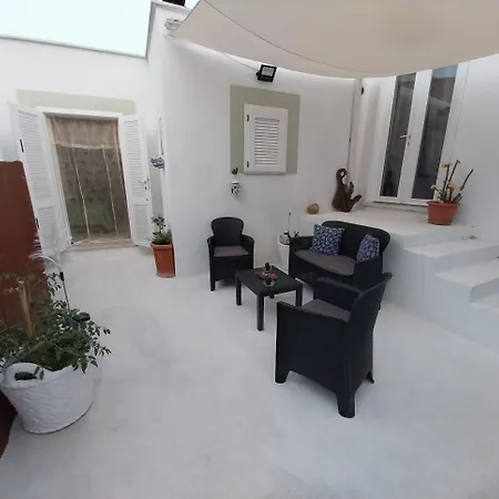 Apartment Oleander House Ponza